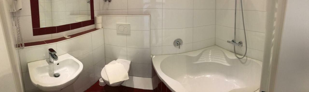 Hotel Berlin Schwetzingen Ngoại thất bức ảnh